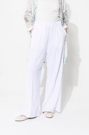 Pantalón amplio con cintura elástica